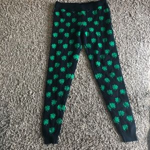 Sweater Project St Patrick’s Shamrock Leggings